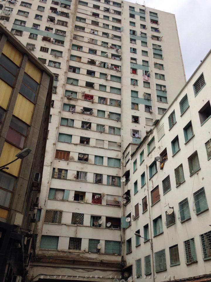 ORAN-Residence Perret 2.jpg